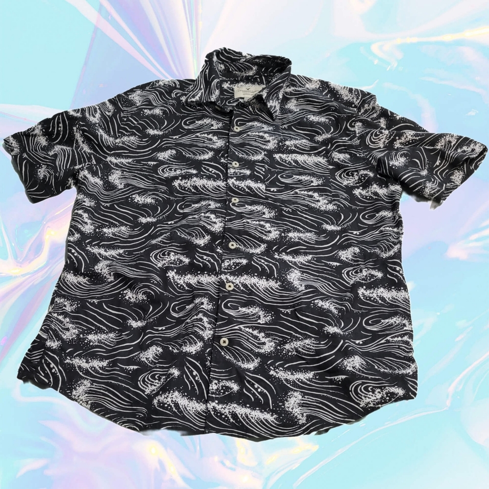 American Eagle Seriously Soft 100% Cotton graphic black and white button down M